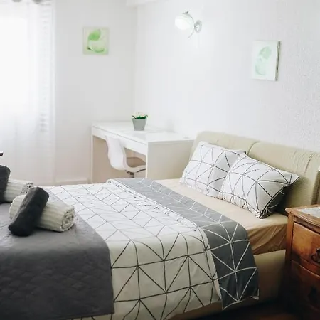 Sunny Cozy Flat - Terrace & Ocean View