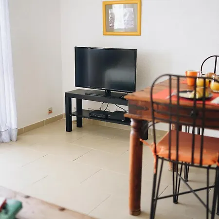 Sunny Cozy Flat - Terrace & Ocean View Armação de Pêra